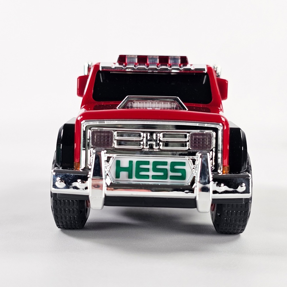 New 2020 Hess Ambulance and Rescue Truck Set with Lights and Sounds Original Box - Picture 11 of 16